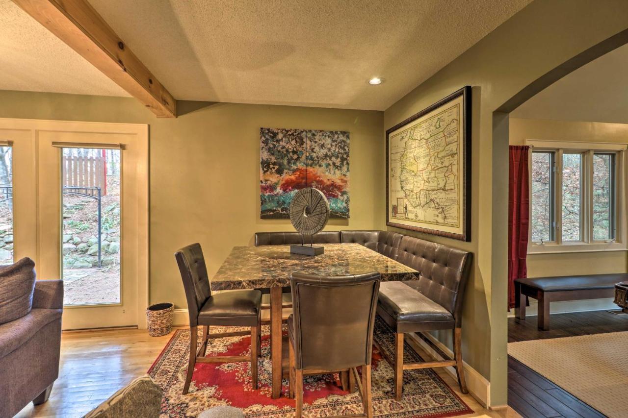 Cozy With Fireplace And Pool Table! *